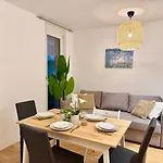 Premium Mit Garten Naehe Scs 维也纳新村