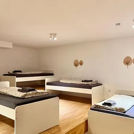 Premium Mit Garten Naehe Scs Apartamento